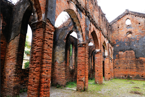 Journey 02: HANOI - SO KIEN MINOR BASILICA  - CHAU SON MONASTERY - PHAT DIEM STONE CATHEDRAL - TON DAO CHURCH