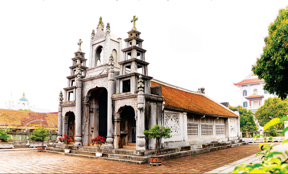 JOURNEY 01: HOA LU TAM COC/TRANG AN HANG MUA  PHAT DIEM STONE CATHEDRAL